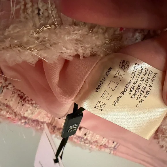 *NWT* Pink Tweed Women's Jacket with Metallic Thread & Fancy Buttons - Picture 10 of 14
